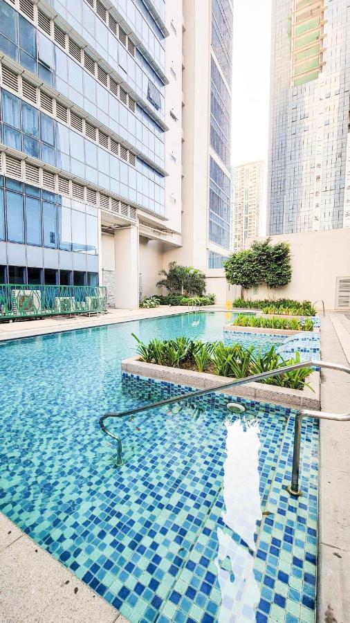 Modern 1Br In Uptown Bgc Aparthotel Taguig Exteriör bild