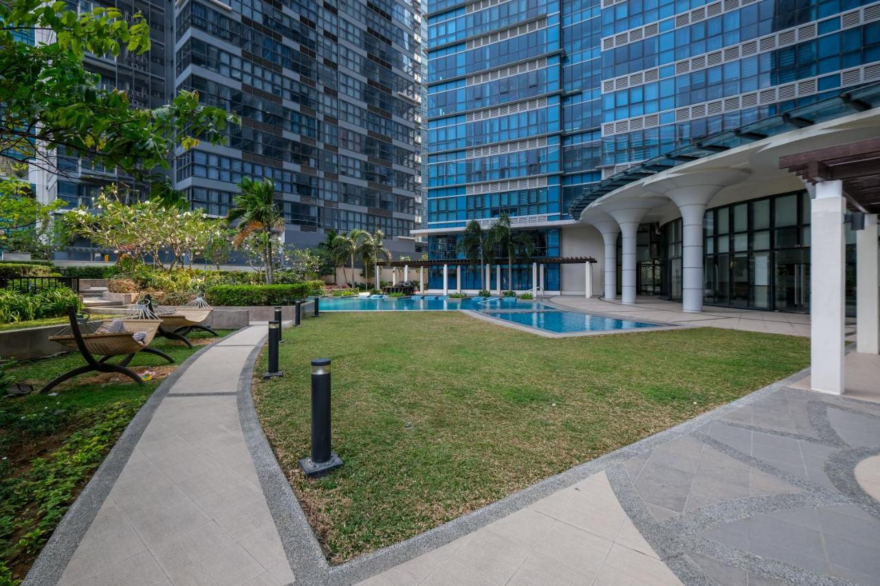Modern 1Br In Uptown Bgc Aparthotel Taguig Exteriör bild