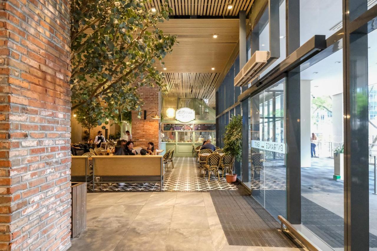 Modern 1Br In Uptown Bgc Aparthotel Taguig Exteriör bild