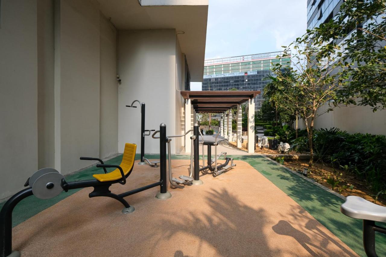 Modern 1Br In Uptown Bgc Aparthotel Taguig Exteriör bild