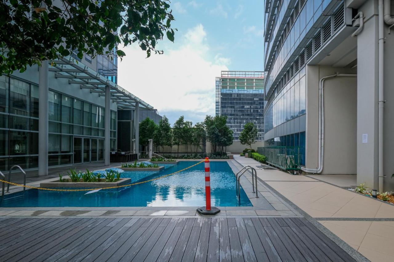 Modern 1Br In Uptown Bgc Aparthotel Taguig Exteriör bild